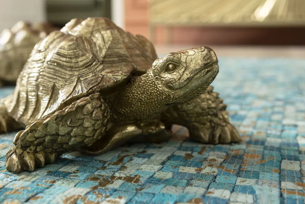turtle_small_kilpikonna_koristeesine_kulta_5.webp Koriste-Esineet>KARE Design Turtle Small Kilpikonna Koriste-esine, Kulta