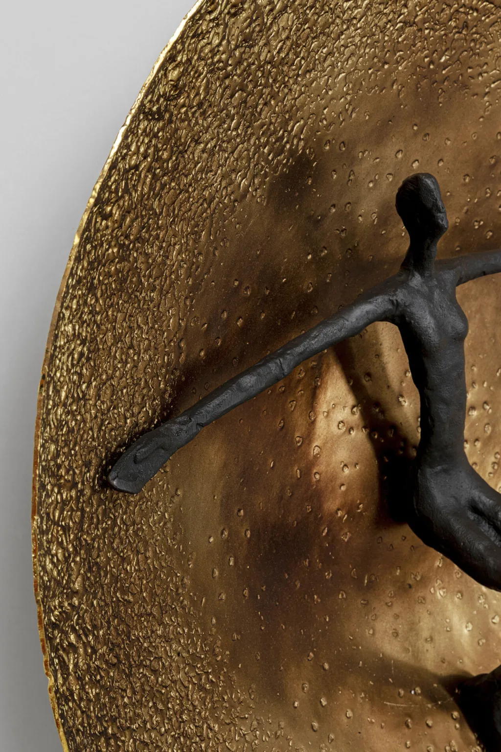 umano_seinkoriste_messinki_cm_3.webp Seinäkoristeet>KARE Design Umano Seinäkoriste, Messinki Ø59cm