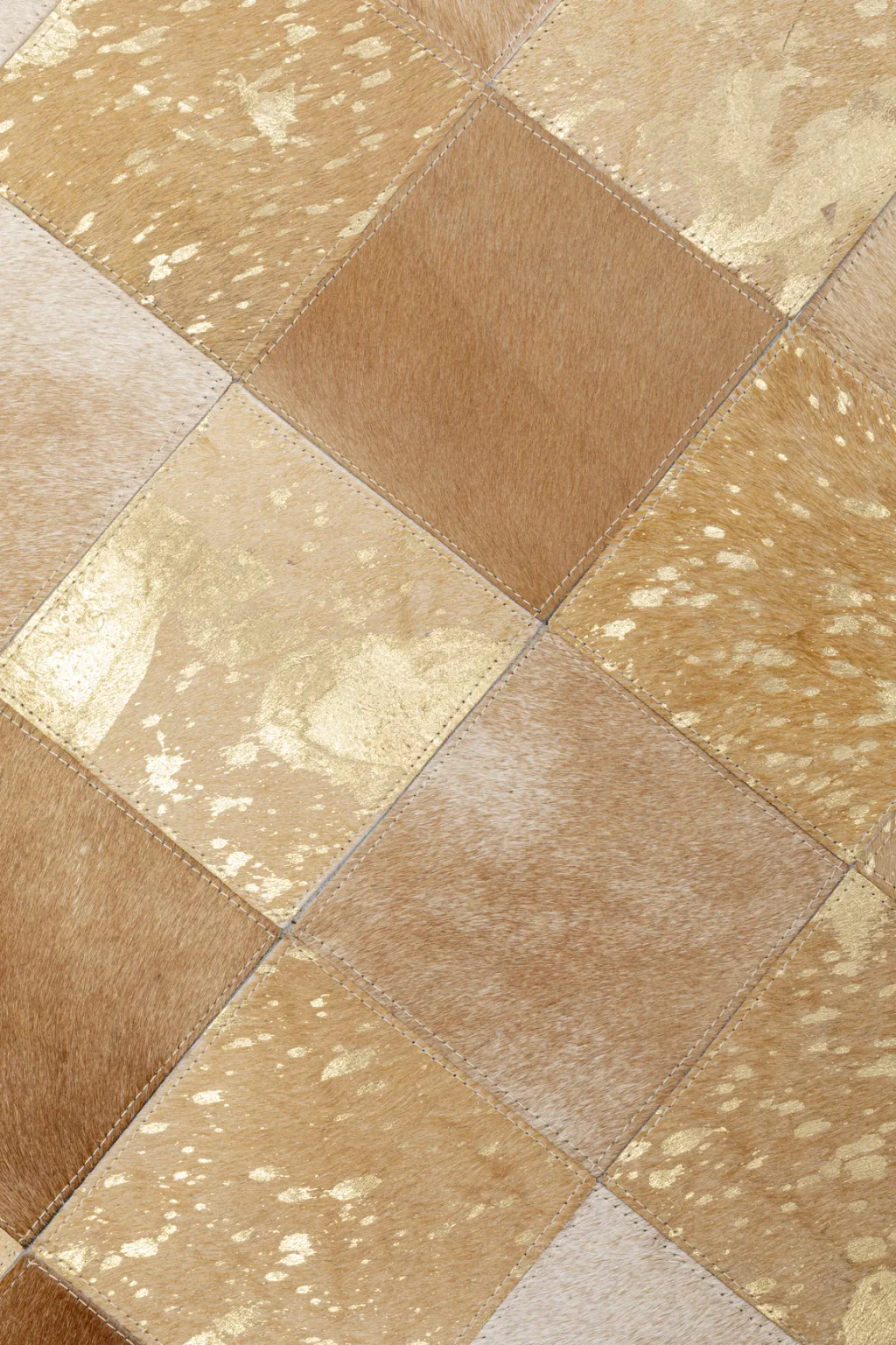 vegas_matto_lehmnnahkaa_beigekulta_xcm_3.webp Matot>KARE Design Vegas Matto, Lehmännahkaa, Beige/kulta 170x240cm