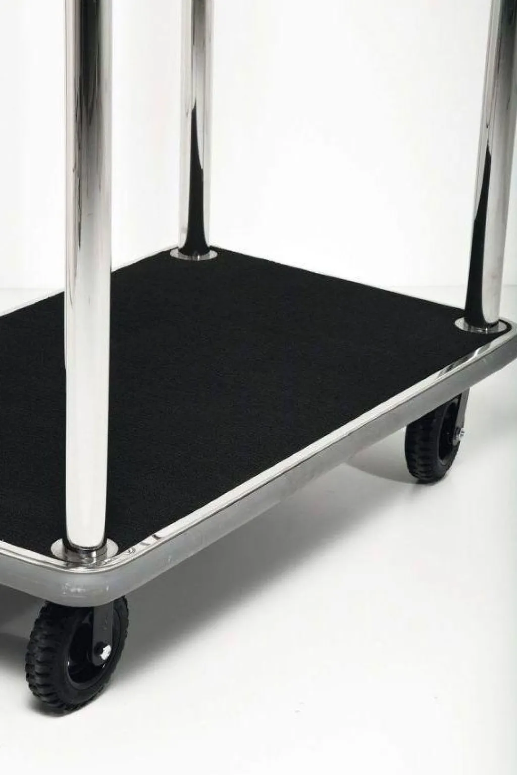 vip_baggage_trolley_vegas_naulakko_matkalaukkukrry_hopea_3.webp Jalalliset Vaatenaulakot>KARE Design VIP Baggage Trolley Vegas Naulakko, Matkalaukkukärry, Hopea