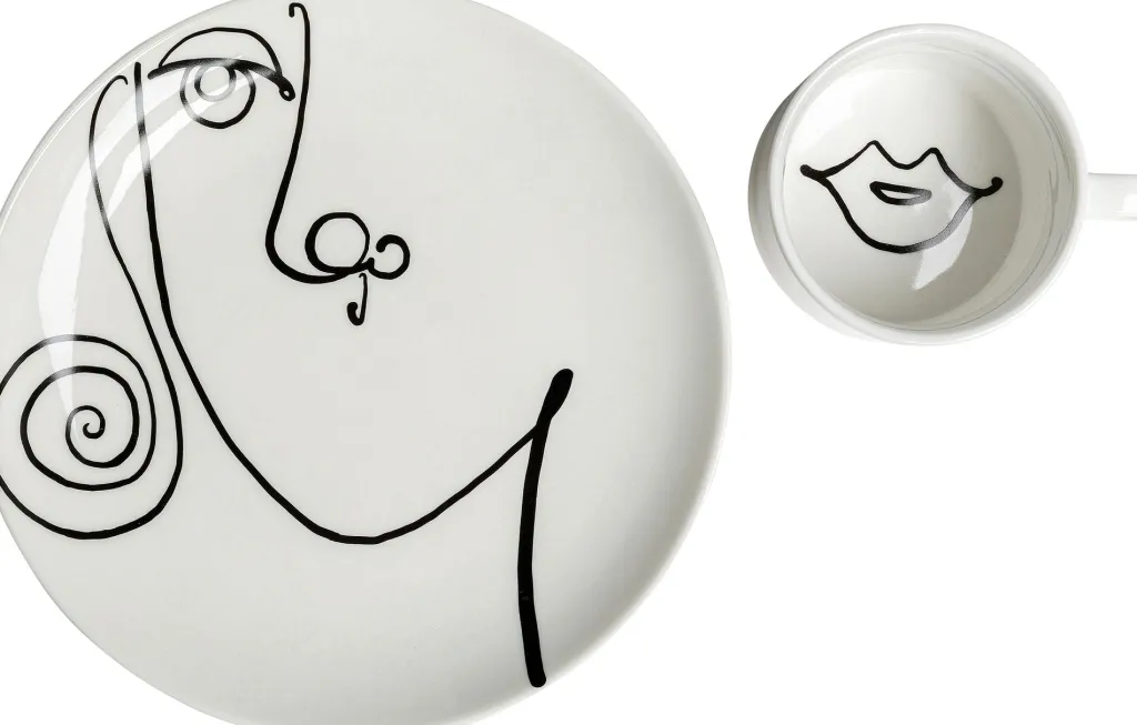 viso_donna_kahvikuppisetti_osaa_4.webp Kupit>KARE Design Viso Donna Kahvikuppisetti (2/osaa)