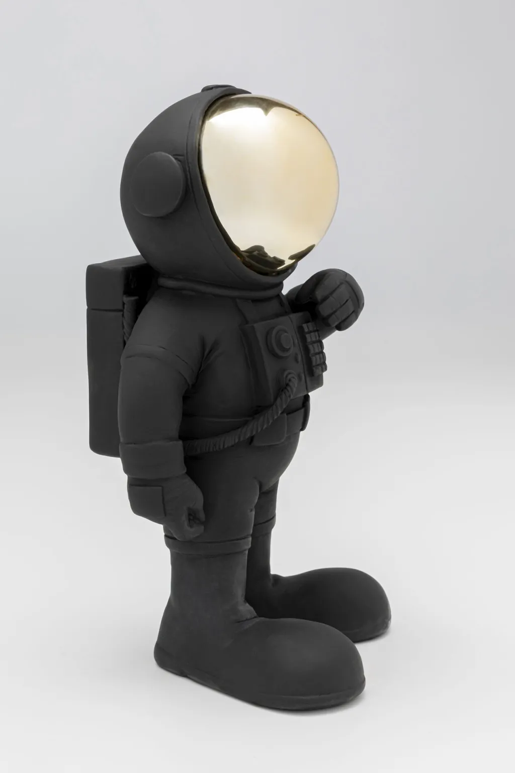 welcome_astronaut_musta_koristeesine_cm_0.webp Koriste-Esineet>KARE Design Welcome Astronaut Musta Koriste-esine 27cm