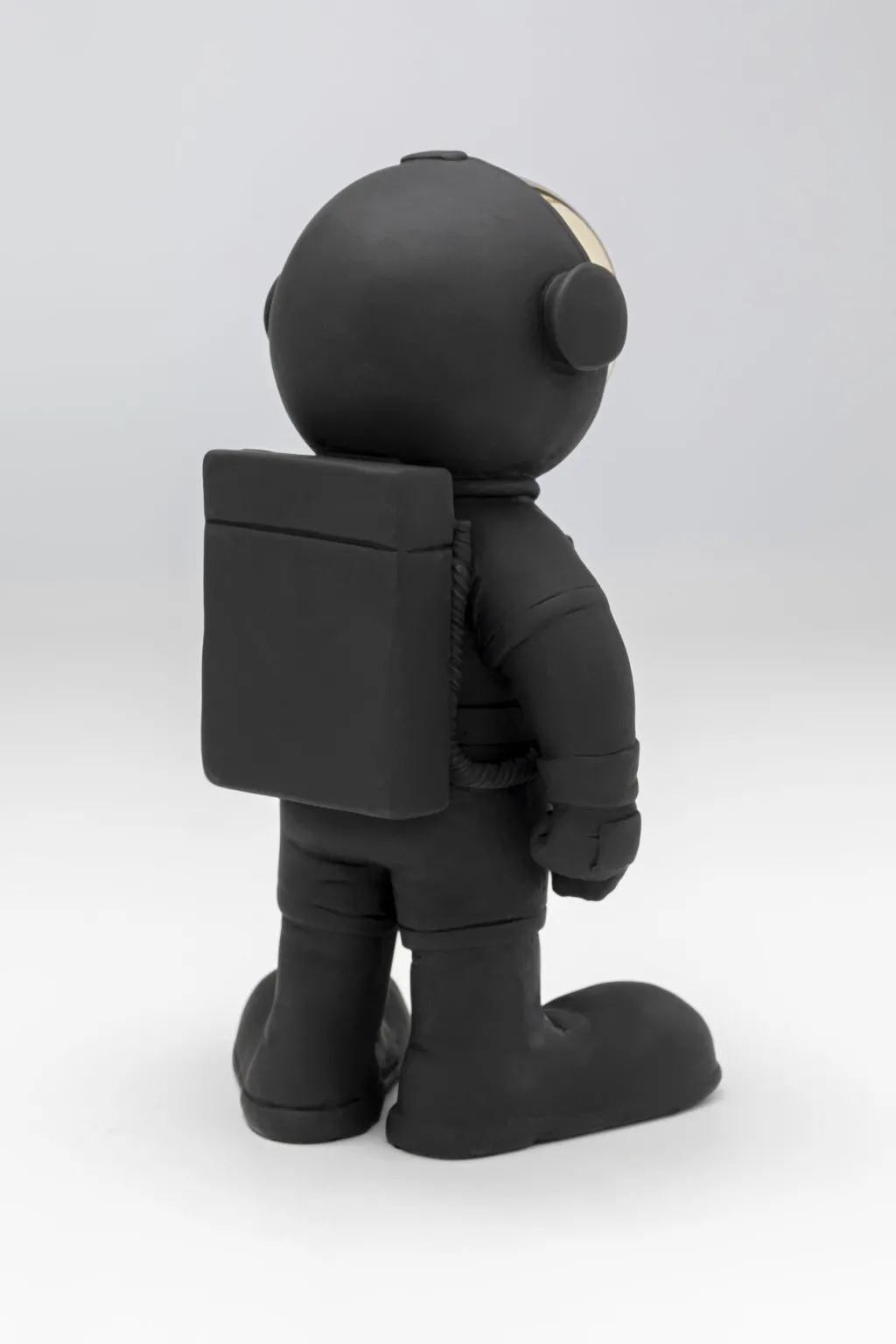 welcome_astronaut_musta_koristeesine_cm_1.webp Koriste-Esineet>KARE Design Welcome Astronaut Musta Koriste-esine 27cm